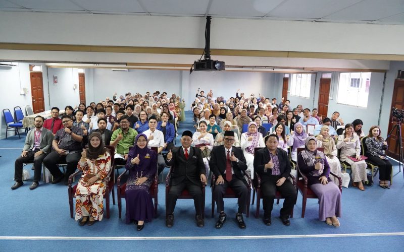 Kolej Teknologi Yayasan Sabah (KTYS) telah mengadakan Majlis Anugerah Dekan & Sambutan Hari Akademia 2024 di Dewan Bohey Dulang, Kampus Induk Sembulan.